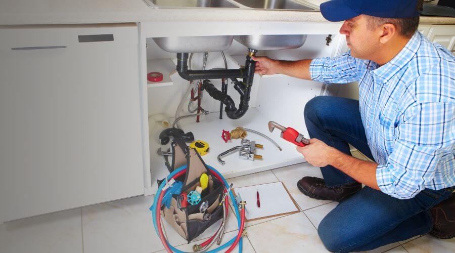 Expert burst pipe repair services in Rawlins, WY